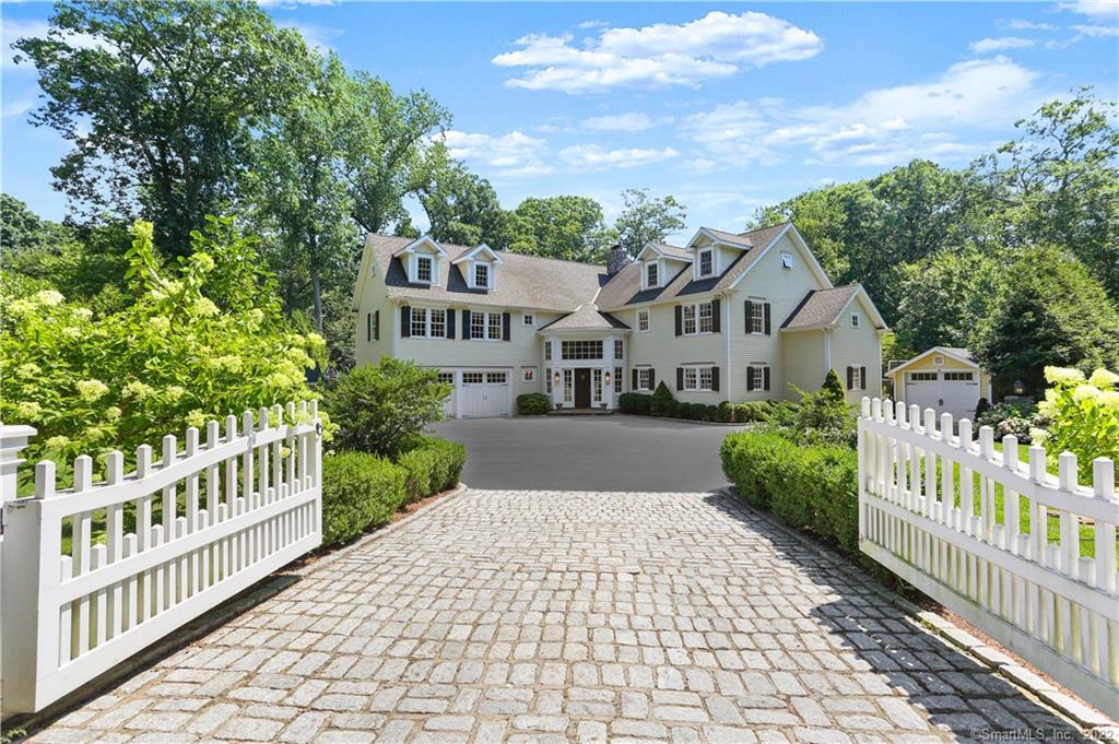 42 Maywood Road — exterior photo
