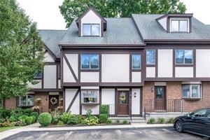 668 Glenbrook Road, Unit 30
