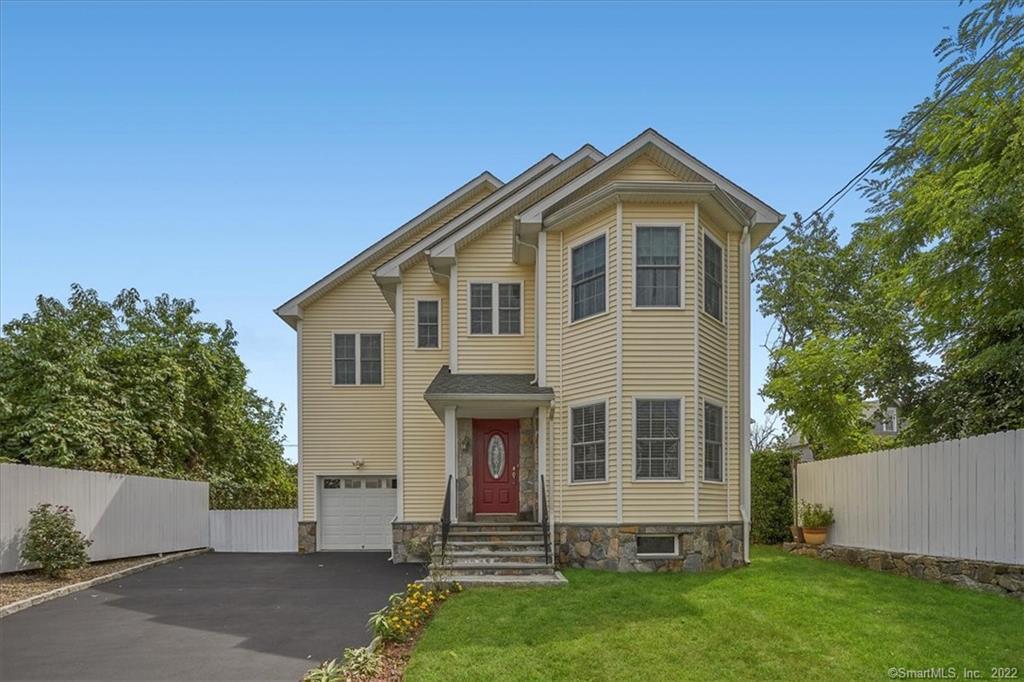 24 Cottage Street — exterior photo