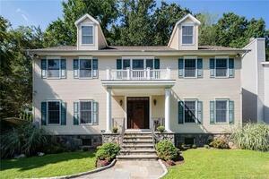 26 Caroline Place