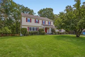 34 Chasmars Pond Road