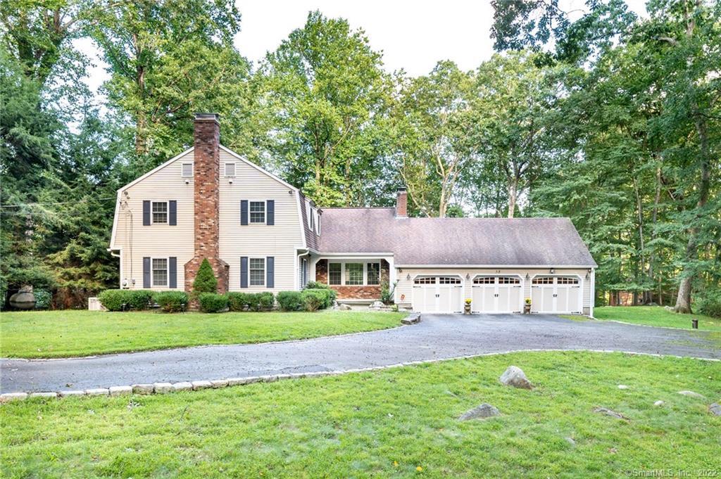 58 Heritage Lane — exterior photo