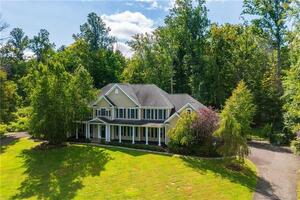 3 Winter Ridge Road