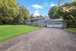 60 Thornwood Road