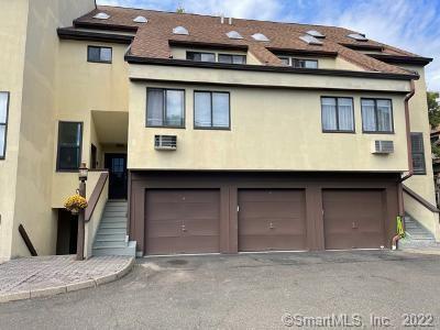 89 Harbor Drive, Unit 208 — exterior photo