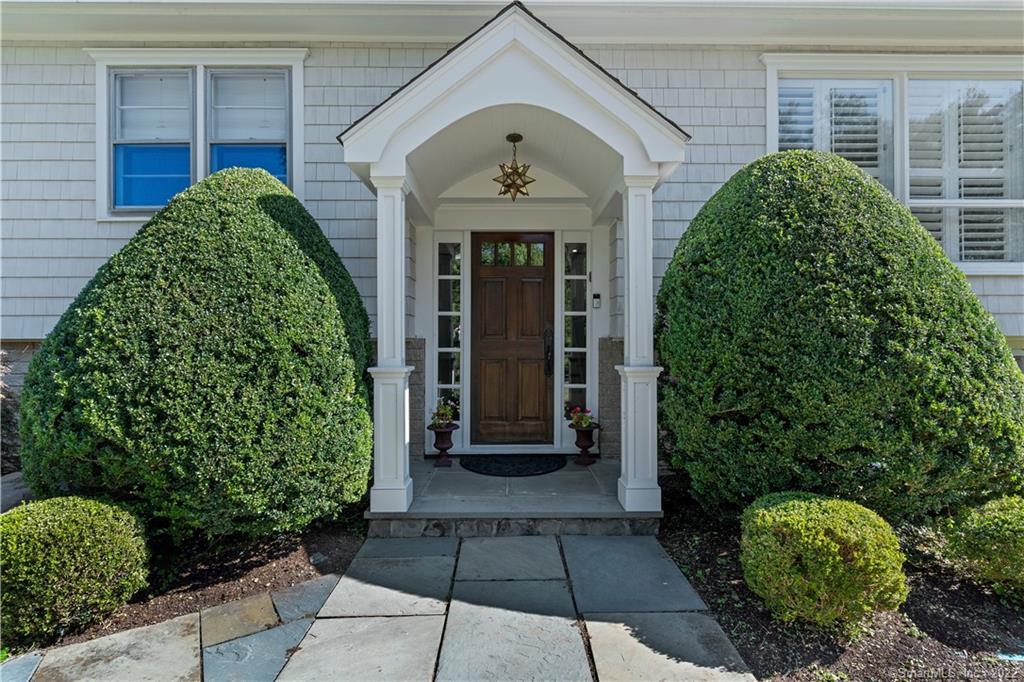 6 Turtleback Lane — exterior photo