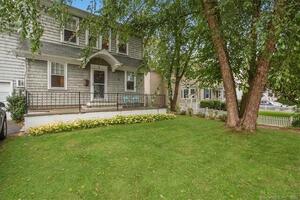 6 Hazel Street