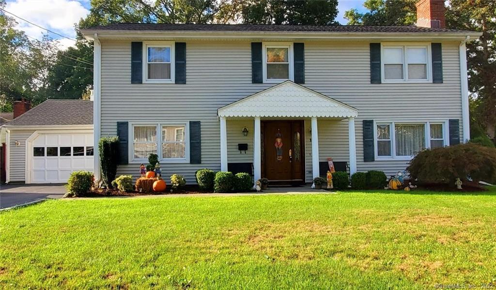 17 Clara Drive — exterior photo