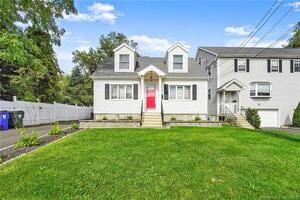 458 Castle Avenue