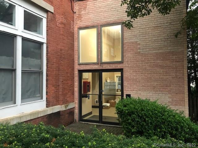32 Pine Street, Unit 8 — exterior photo