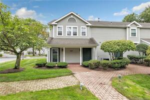 137 Mayfield Drive, Unit 137