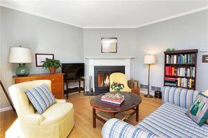 2 Hadik Parkway, Unit B1