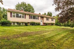 11 Barnswallow Drive