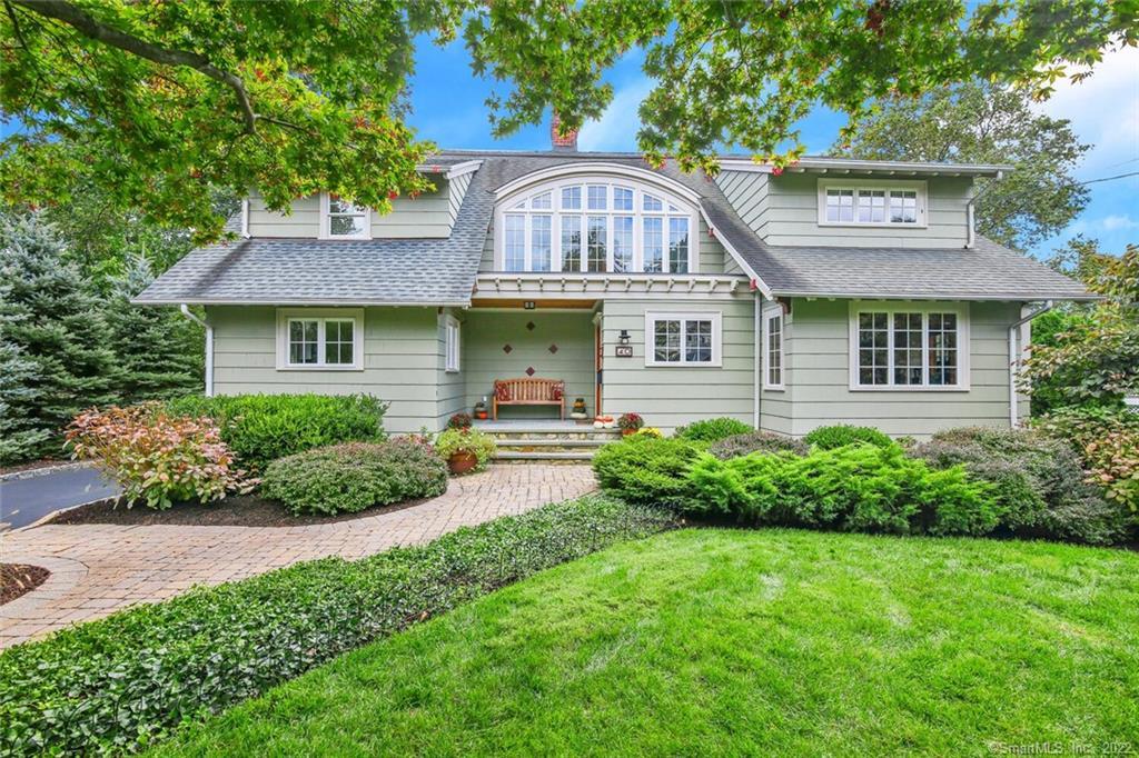40 Verplank Avenue — exterior photo