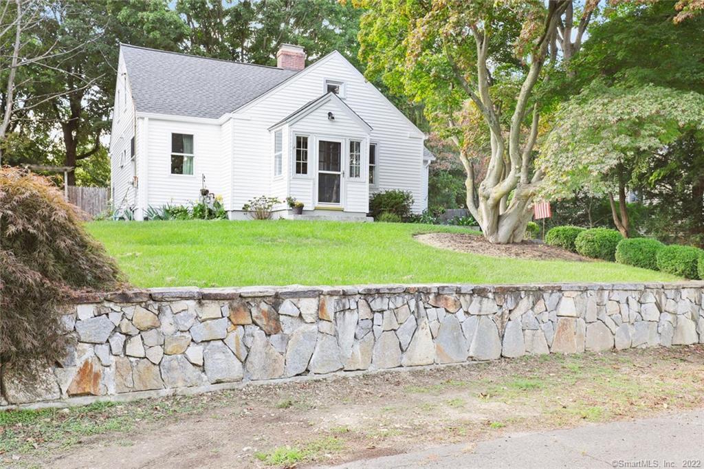 14 Koger Road — exterior photo
