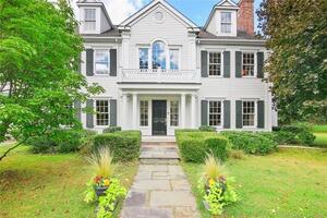 883 Valley Road