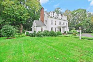 52 Peaceable Street