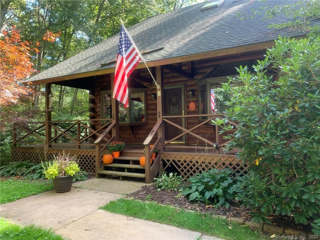 4 Wood River Drive