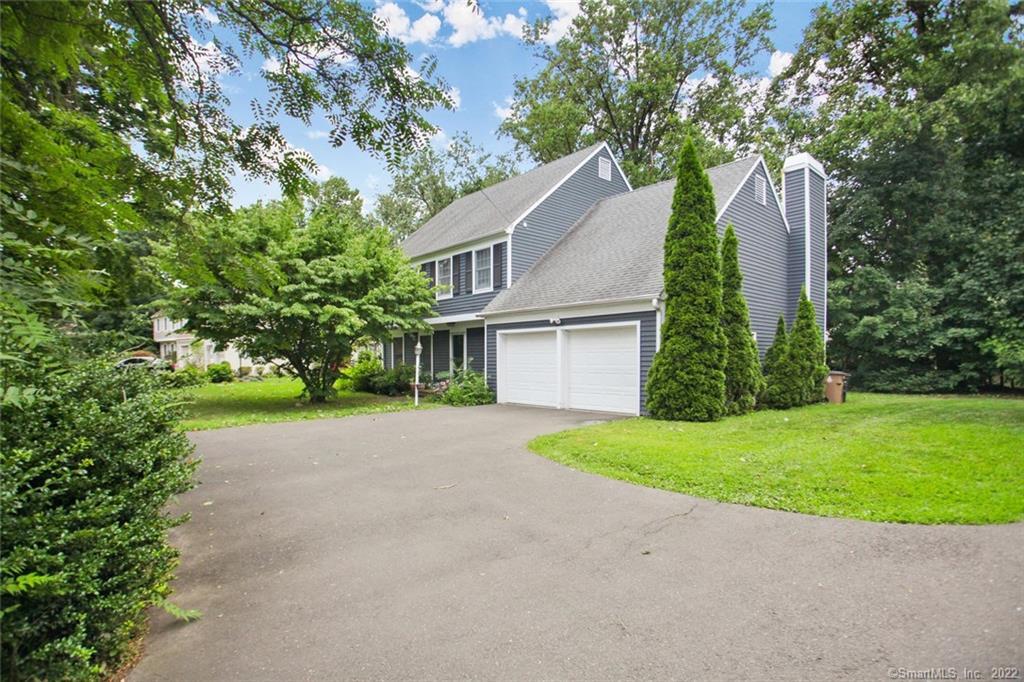362 Strawberry Hill Avenue — exterior photo