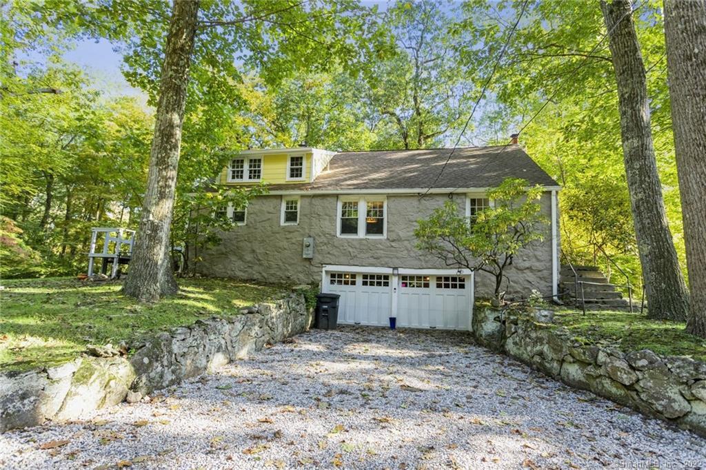 105 Briar Brae Road — exterior photo