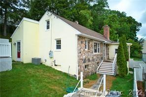 82 Columbus Place — exterior photo