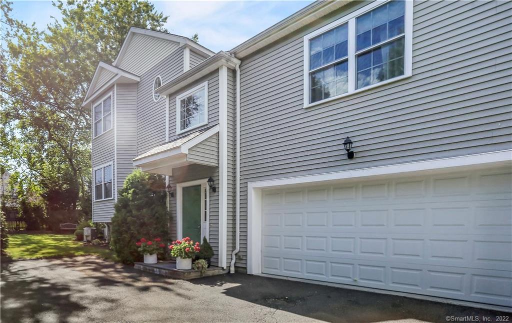 26 Dora Street, Unit B — exterior photo