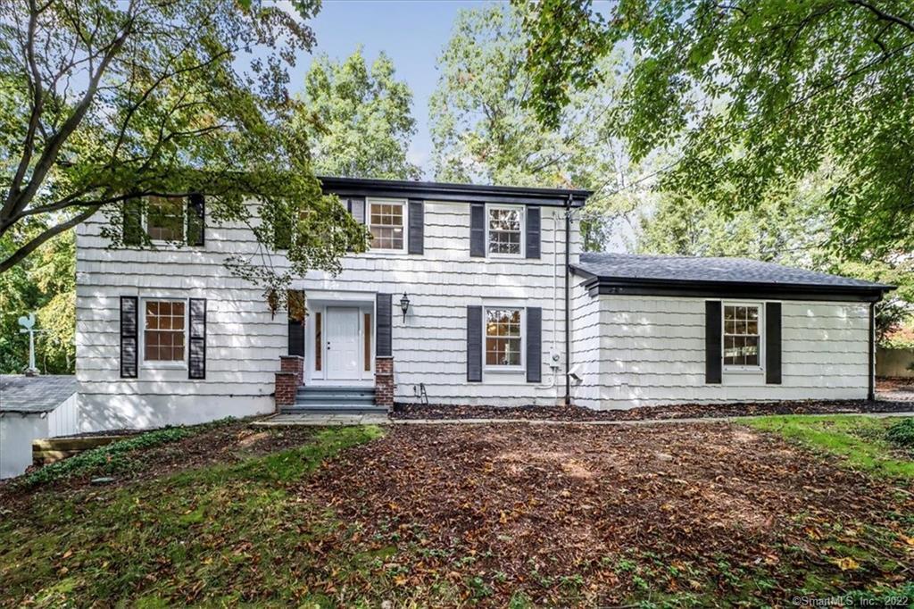 4 Tulip Tree Lane — photo 1