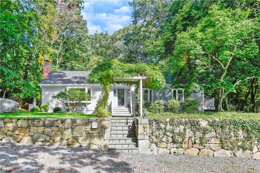 38 Crooked Trail Road — photo 1