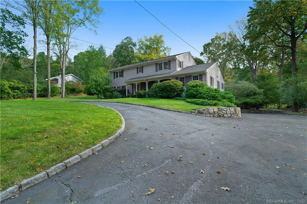 130 Rocks Road — exterior photo
