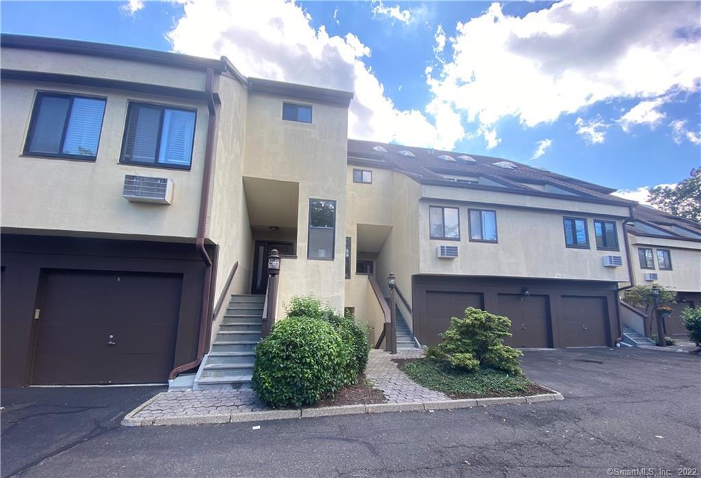 79 Harbor Drive, Unit 305 — exterior photo