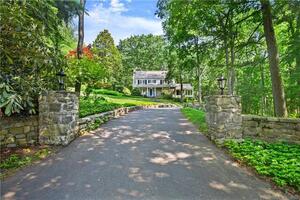 16 Catamount Road