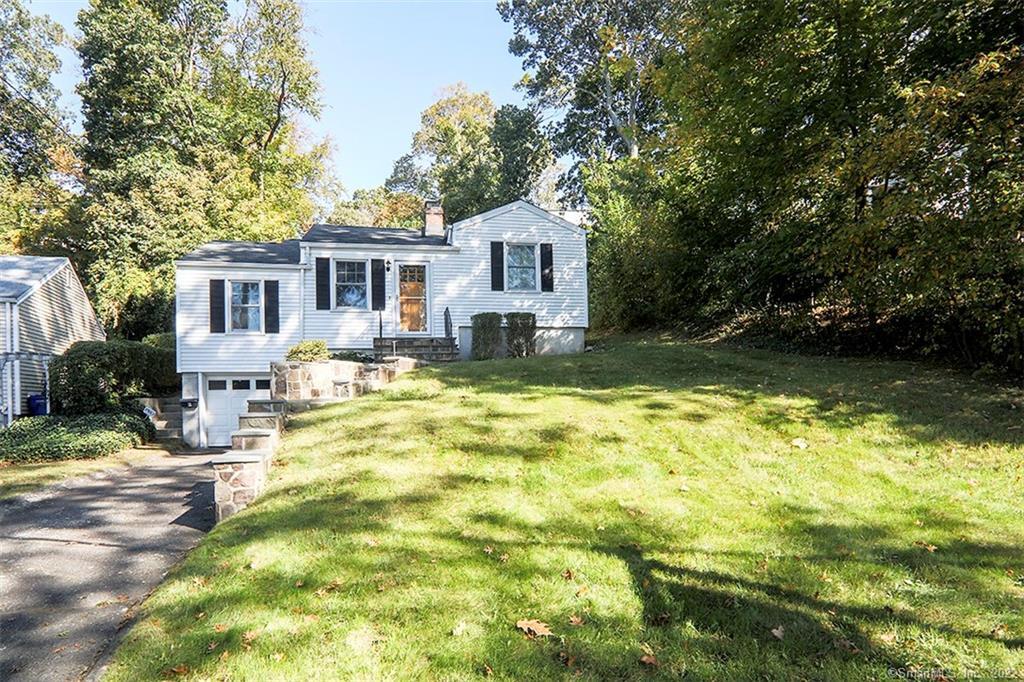 12 Buttonball Trail — exterior photo