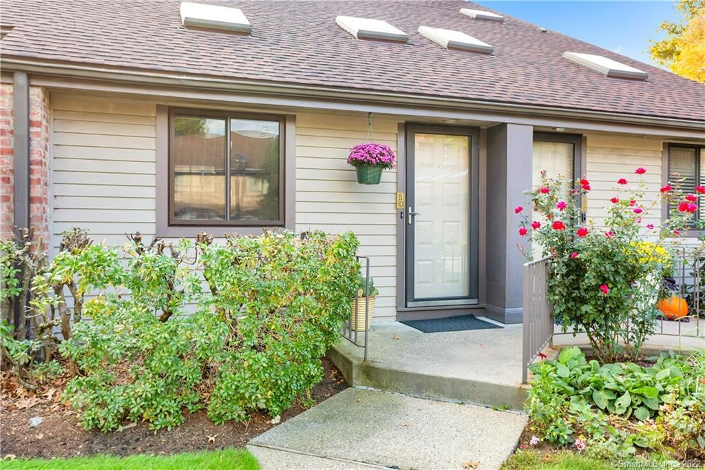 2437 Bedford Street, Unit B10 — exterior photo