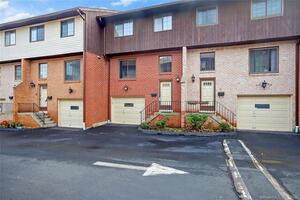 237 Strawberry Hill Avenue, Unit 29