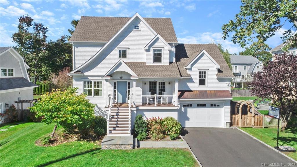 272 Puritan Road — exterior photo