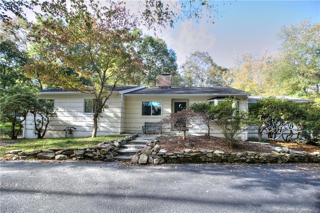 18 Joann Circle — exterior photo