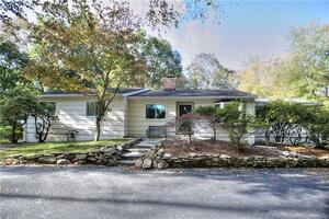 18 Joann Circle