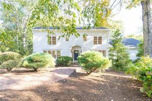 4 River Lane