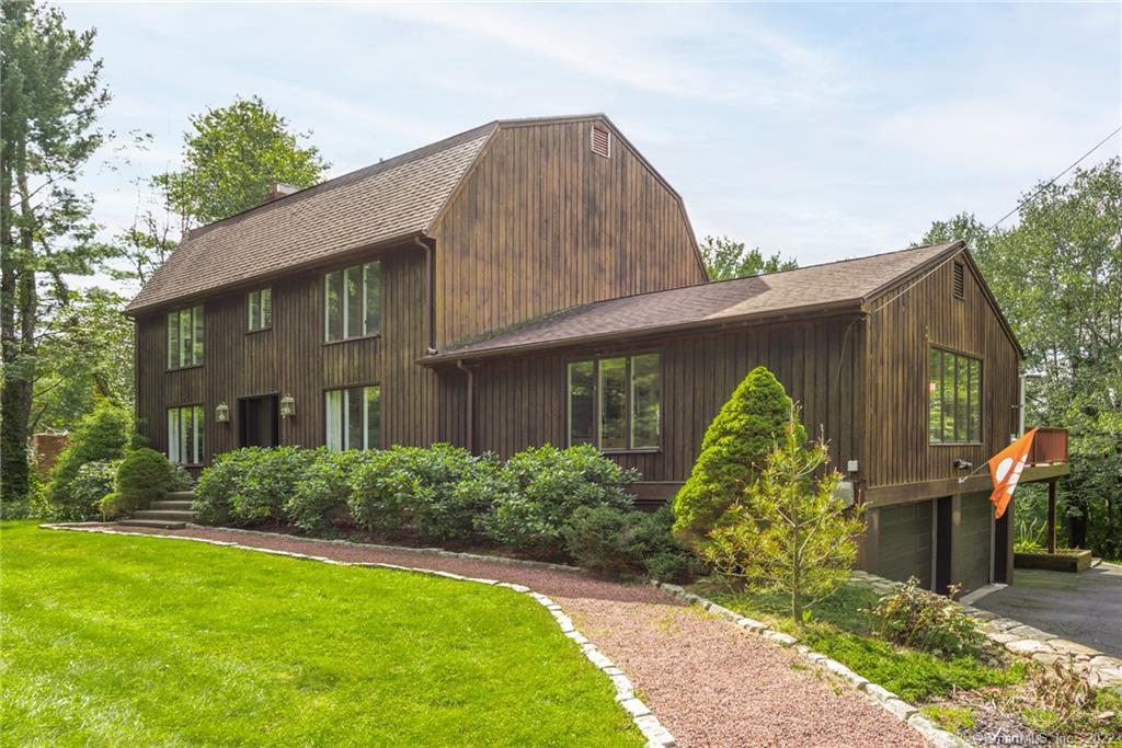 18 Ridge Road — exterior photo