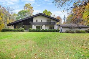 746 Lake Avenue