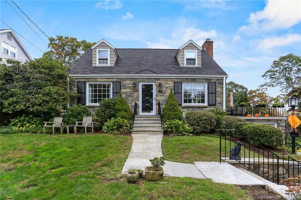 24 Larkspur Road — exterior photo