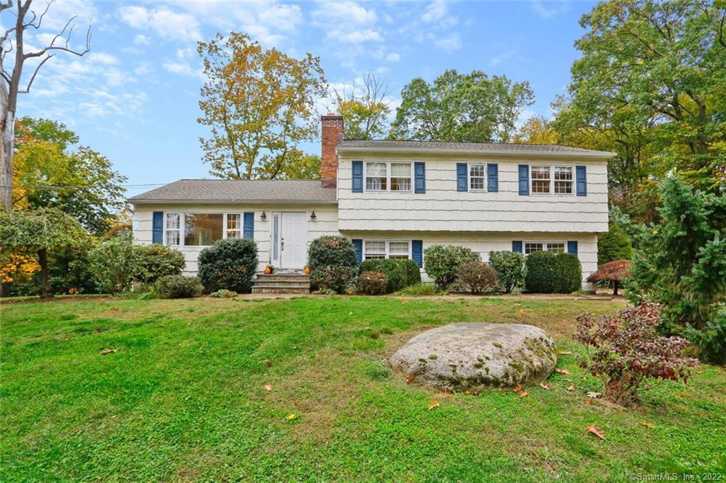 117 Wedgewood Road — photo 1