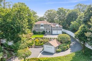 6 Rockland Place