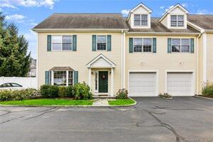580 Fairfield Avenue, Unit 4