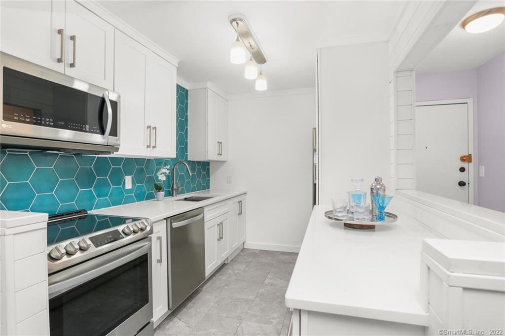 34 Crescent Street, Unit 2I — exterior photo