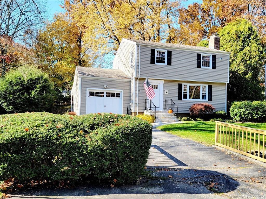 102 Bassick Road — exterior photo