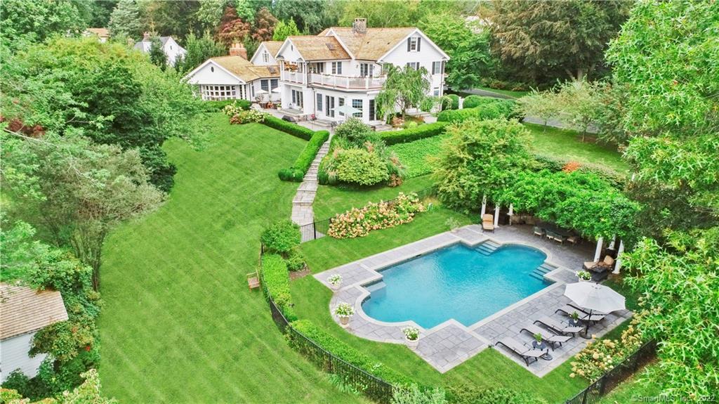 215 Greenfield Hill Road — exterior photo