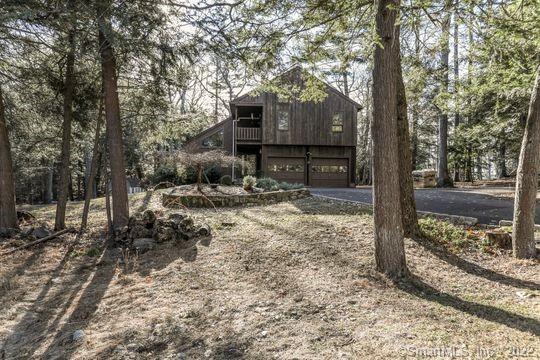 16 Black Cherry Lane — exterior photo