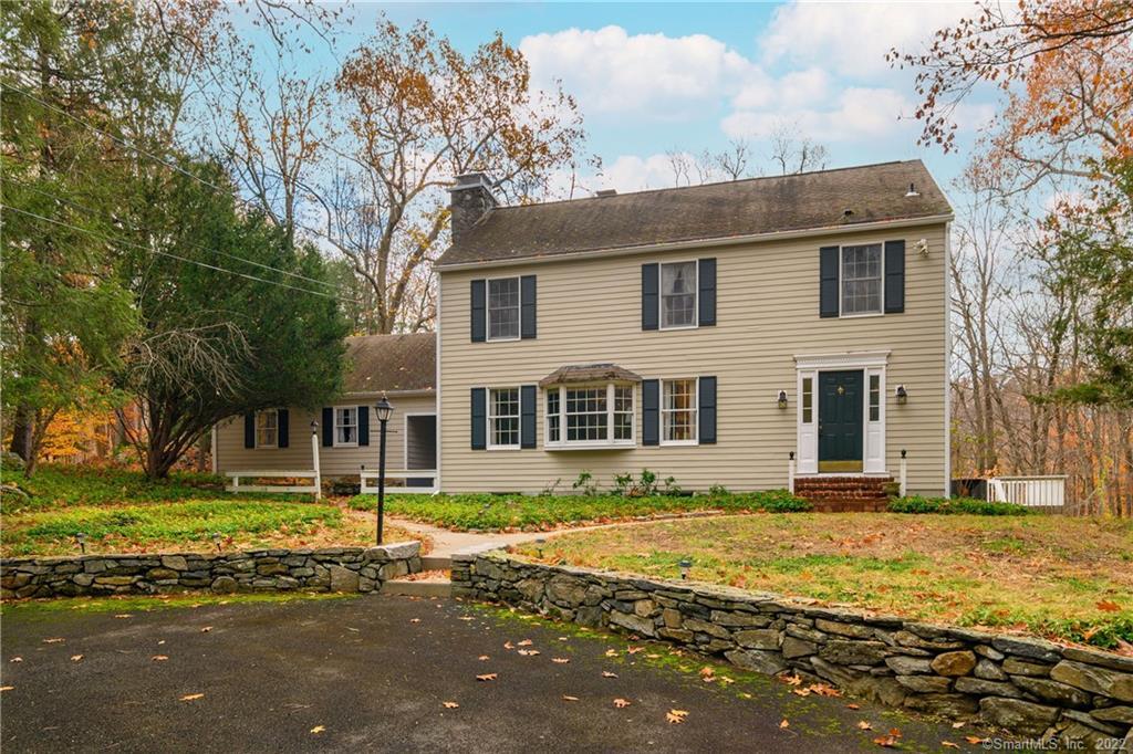 29 Plumtrees Road — exterior photo