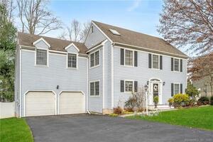 62 Fieldstone Terrace
